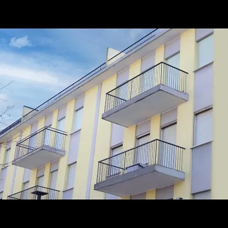 Modern House Dita * Μπιμπιόνε